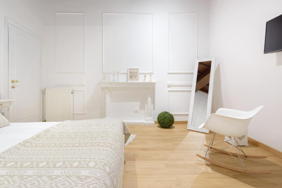 Navona Love Apartment *