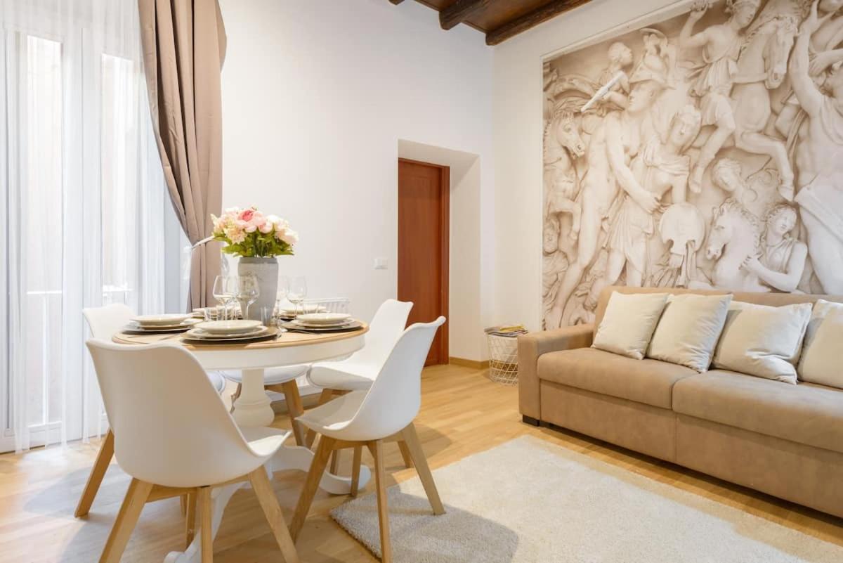 Navona Love Apartment
